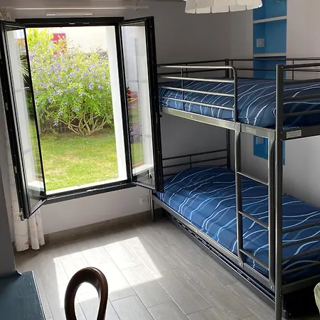 Holiday home Maison Moderne A Noirmoutier, Proche Plage, 6 Personnes - Fr-1-823-58 *
